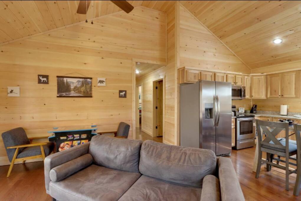 New Serene, Fun & Comfy Cabin- Covered Deck, Grill, Arcade Мерфи Экстерьер фото