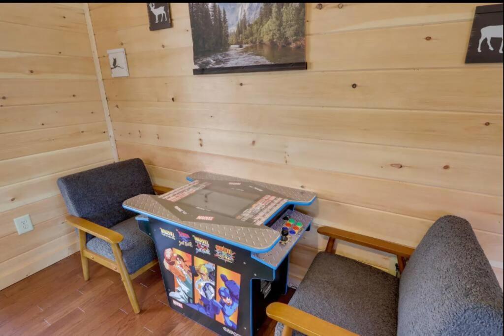 New Serene, Fun & Comfy Cabin- Covered Deck, Grill, Arcade Мерфи Экстерьер фото